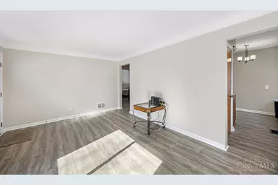 1144 Hempstead Drive, Cincinnati, OH 45231 - Photo 7