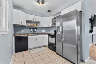 8608 Dundalk Ct, Sycamore Township, OH 45236 - Photo 15