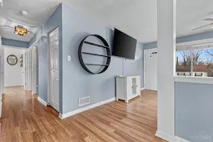 8608 Dundalk Ct, Sycamore Township, OH 45236 - Photo 11