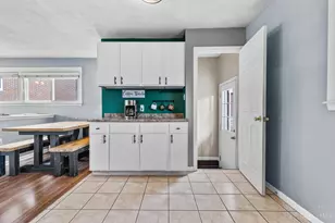 8608 Dundalk Ct, Sycamore Township, OH 45236 - Photo 13