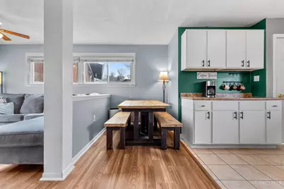 8608 Dundalk Court, Sycamore Township, OH 45236 - Photo 9