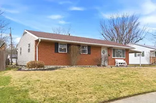 349 Oakridge Dr, Wilmington, OH 45177 - Photo 1