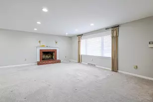 503 Gladys Dr, Middletown, OH 45044 - Photo 5