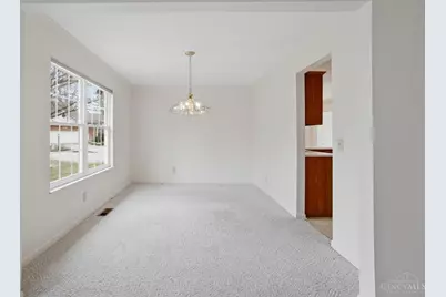 1090 W Galbraith Road, Springfield Township, OH 45231 - Photo 11