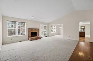 1090 W Galbraith Rd, Springfield Township, OH 45231 - Photo 7