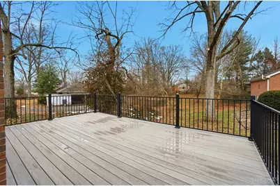 1090 W Galbraith Road, Springfield Township, OH 45231 - Photo 9