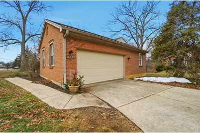 1090 W Galbraith Road, Springfield Township, OH 45231 - Photo 33