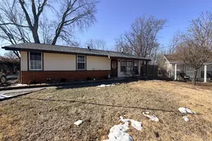 9561 Trafalgar Ct, Colerain Township, OH 45251 - Photo 1