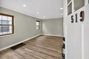 519 Westview Ave, Lockland, OH 45215 - Photo 7