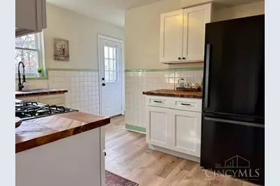 6211 Mayflower Avenue, Golf Manor, OH 45237 - Photo 5