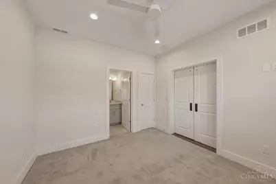 3908 Edwards Road #C, Cincinnati, OH 45209 - Photo 9