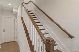 3908 Edwards Rd, Cincinnati, OH 45209 - Photo 5