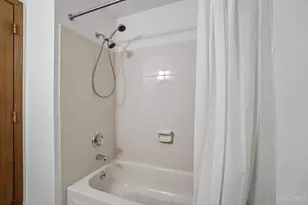 3594 Homelawn Ave, Cincinnati, OH 45211 - Photo 15