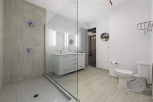 813 Broadway St, Cincinnati, OH 45202 - Photo 15