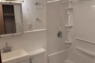 1478 Bonneville Ln, Springfield Township, OH 45231 - Photo 7