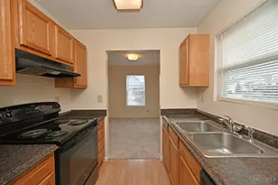 141 E McKinley St, South Lebanon, OH 45065 - Photo 17