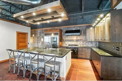 1628 Central Parkway, Cincinnati, OH 45202 - Photo 11