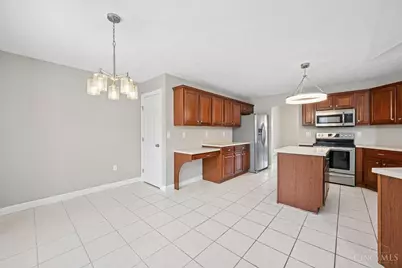 3653 Legend Oaks Drive, Amelia, OH 45102 - Photo 9