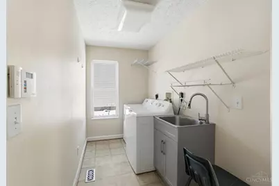 6591 Falling Leaves Court, Deerfield Township, OH 45040 - Photo 19