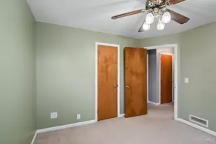 1357 Thurnridge Dr, Reading, OH 45215 - Photo 21