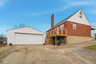 1357 Thurnridge Dr, Reading, OH 45215 - Photo 41