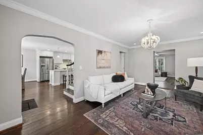 1005 Richwood Circle, Cincinnati, OH 45208 - Photo 11