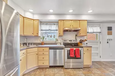 3911 Robinhill Drive, Cincinnati, OH 45211 - Photo 13