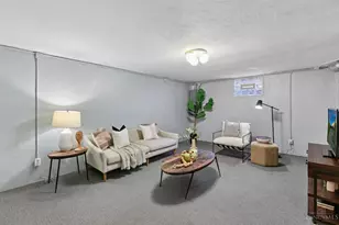 3281 Pickbury Dr, Cincinnati, OH 45211 - Photo 21