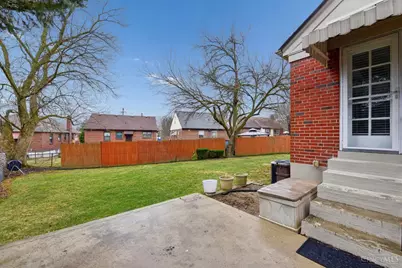3281 Pickbury Drive, Cincinnati, OH 45211 - Photo 27