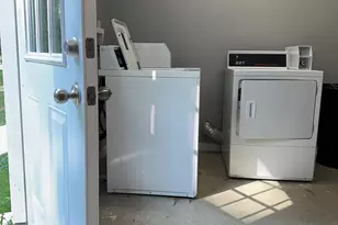 329 W South St, Bethel, OH 45106 - Photo 9