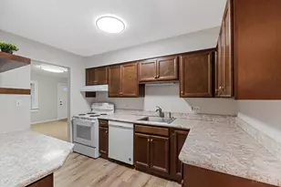 5753 Shirl Bar Cir, Miami Township, OH 45150 - Photo 9