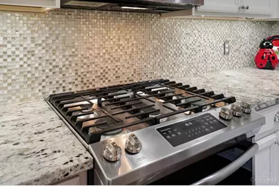 6740 Sandharbor Court, Hamilton Township, OH 45039 - Photo 15