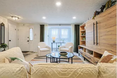 771 Woodlyn Drive S, Cincinnati, OH 45230 - Photo 7