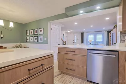 771 Woodlyn Drive S, Cincinnati, OH 45230 - Photo 15