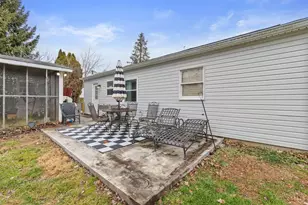 915 Sunrise Dr, Loveland, OH 45140 - Photo 21