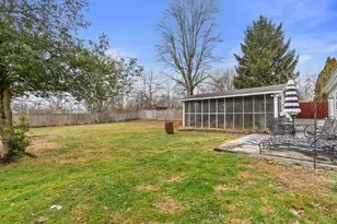 915 Sunrise Dr, Loveland, OH 45140 - Photo 23