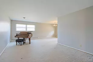 8768 Cavalier Dr, Springfield Township, OH 45231 - Photo 9