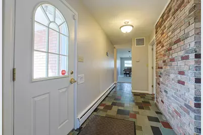 8768 Cavalier Drive, Springfield Township, OH 45231 - Photo 5