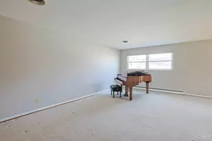 8768 Cavalier Dr, Springfield Township, OH 45231 - Photo 7