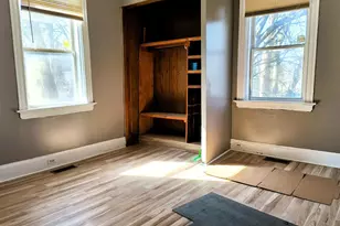 1647 Dewey Ave, Cincinnati, OH 45205 - Photo 5