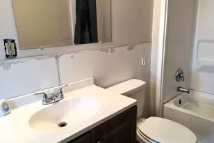 1647 Dewey Ave, Cincinnati, OH 45205 - Photo 7