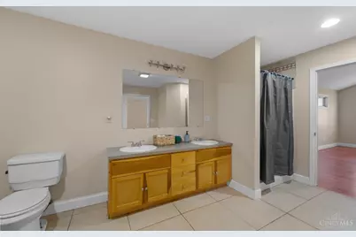 634 Chateau Drive, Union Township, OH 45244 - Photo 17