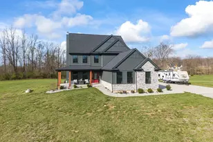 2425 Middleboro Rd, Washington Township, OH 45113 - Photo 5