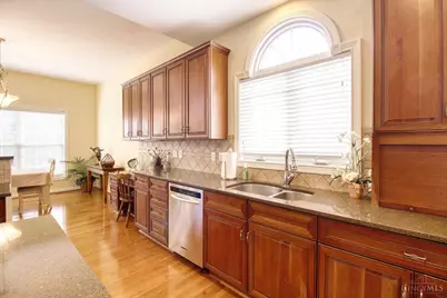 2274 Pointe Place, Cincinnati, OH 45244 - Photo 13