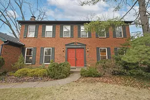 416 Flemridge Ct, Wyoming, OH 45231 - Photo 3