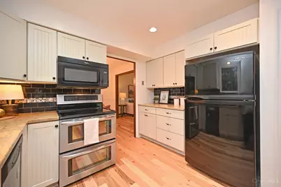 416 Flemridge Court, Wyoming, OH 45231 - Photo 19