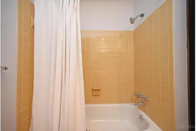 416 Flemridge Court, Wyoming, OH 45231 - Photo 43