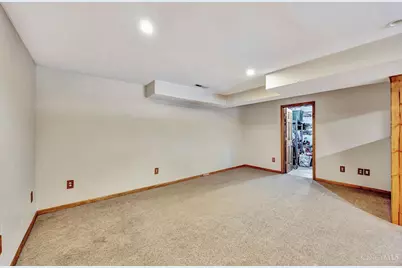 1683 Thall Drive, Hamilton, OH 45013 - Photo 27