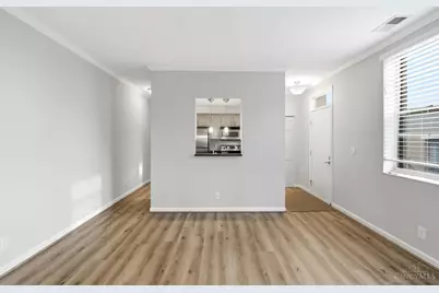 981 Paradrome Street #B, Cincinnati, OH 45202 - Photo 9