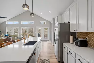 7533 Whitehall Circle W, West Chester, OH 45069 - Photo 15